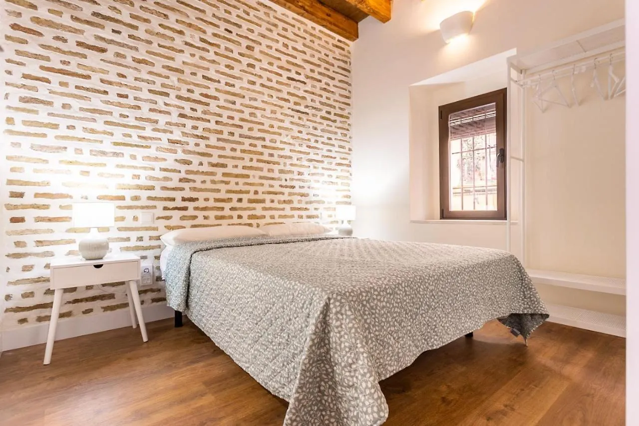 Stunning Apartment In Central Seville 0*,