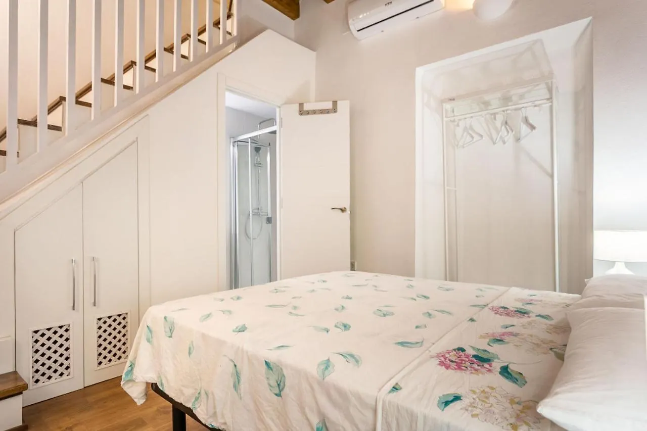 Stunning Apartment In Central Seville